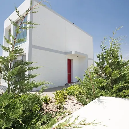 Ochosto Helios - Beautiful 5 Bedroom - Walking Distance To Fig Tree Bay * Protaras