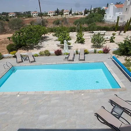 Villa Ochosto Helios - Beautiful 5 Bedroom - Walking Distance *