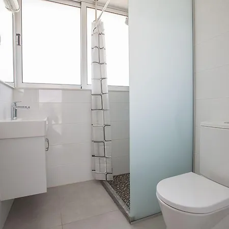 Villa Ochosto Helios - Beautiful 5 Bedroom - Walking Distance