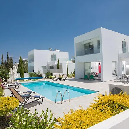 Ochosto Helios - Beautiful 5 Bedroom - Walking Distance Protaras