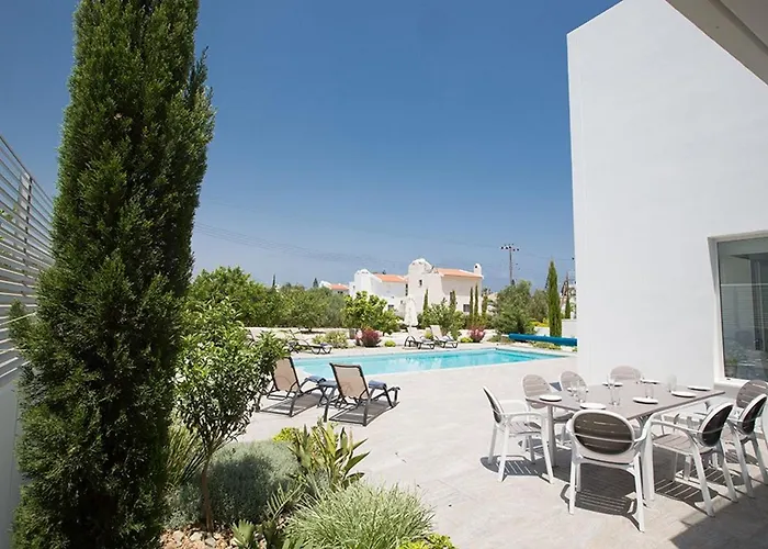 Ochosto Helios - Beautiful 5 Bedroom - Walking Distance * Protaras