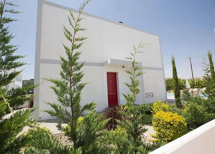 Villa Ochosto Helios - Beautiful 5 Bedroom - Walking Distance *